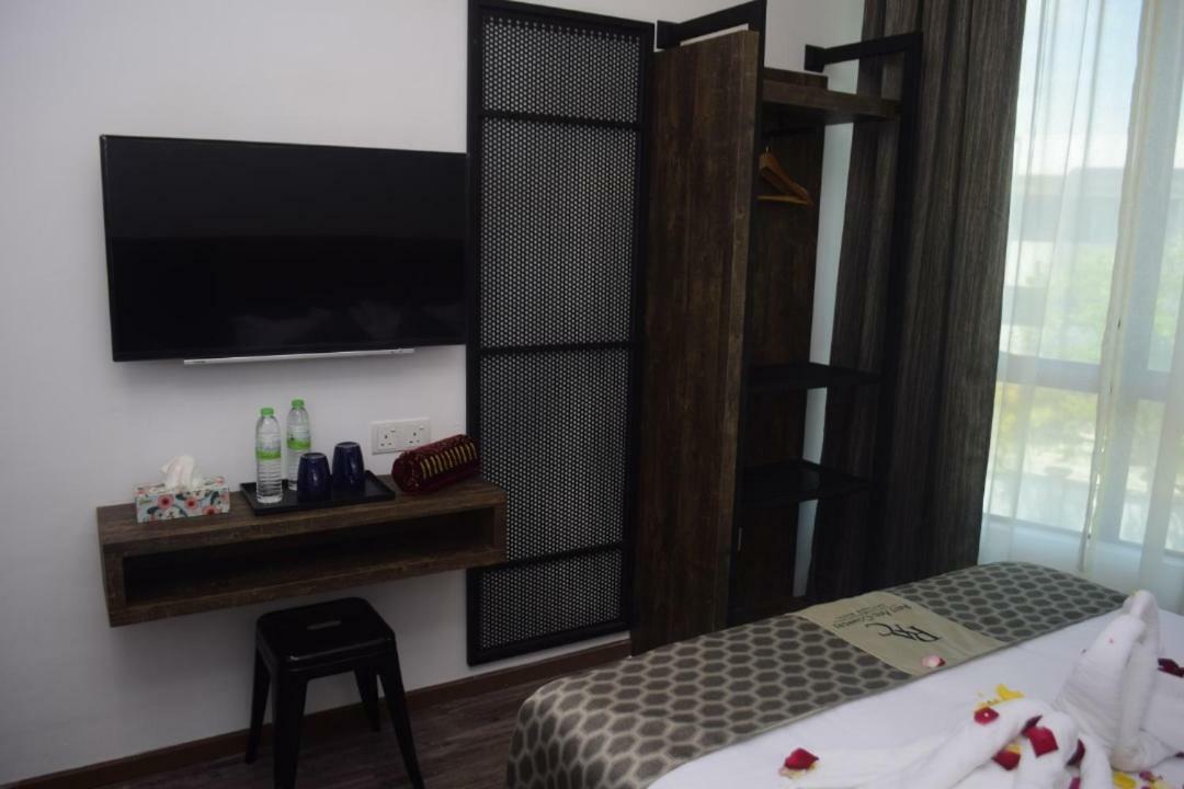 Rest And Comfort Boutique Hotel Kuala Terengganu Buitenkant foto