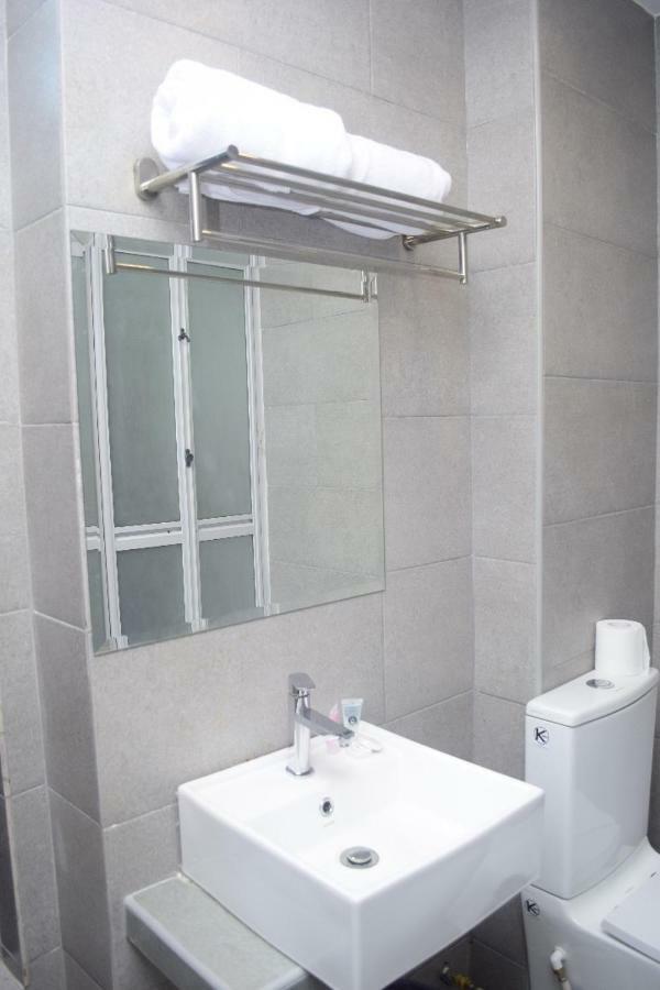 Rest And Comfort Boutique Hotel Kuala Terengganu Buitenkant foto