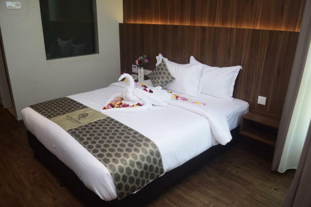 Rest And Comfort Boutique Hotel Kuala Terengganu Buitenkant foto