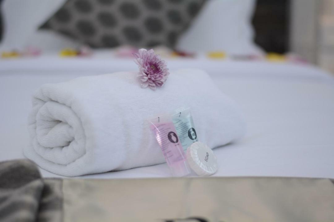 Rest And Comfort Boutique Hotel Kuala Terengganu Buitenkant foto