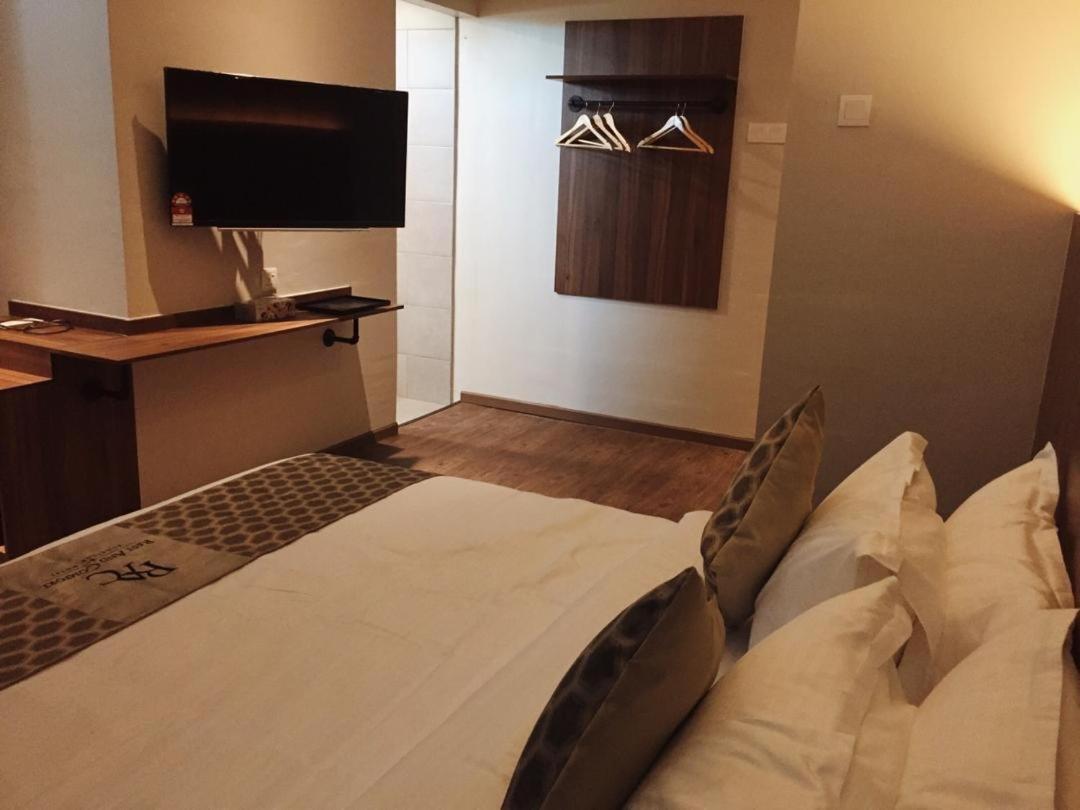Rest And Comfort Boutique Hotel Kuala Terengganu Buitenkant foto